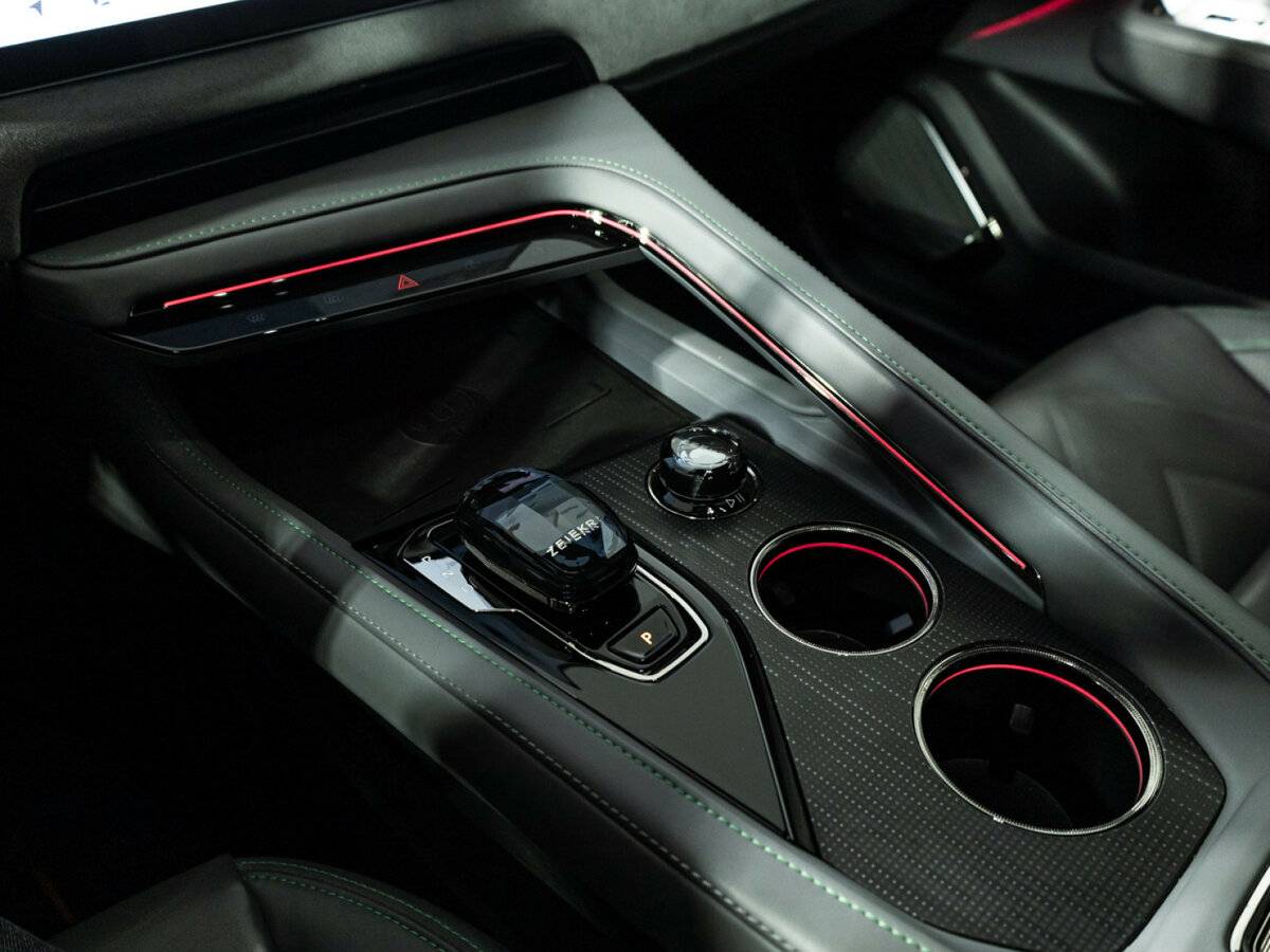 Zeekr 001 2023 года с пробегом. Фото: #16