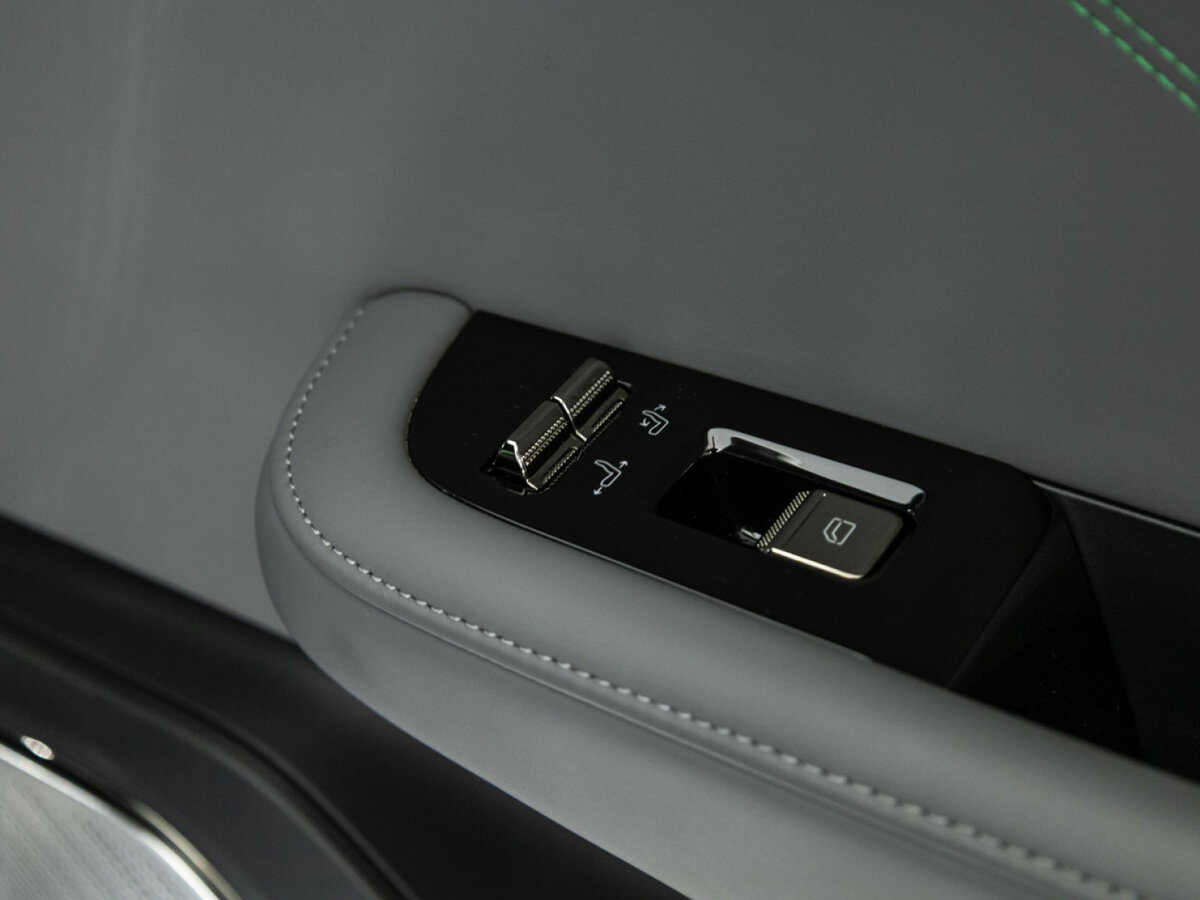 Zeekr 001 2023 года с пробегом. Фото: #21