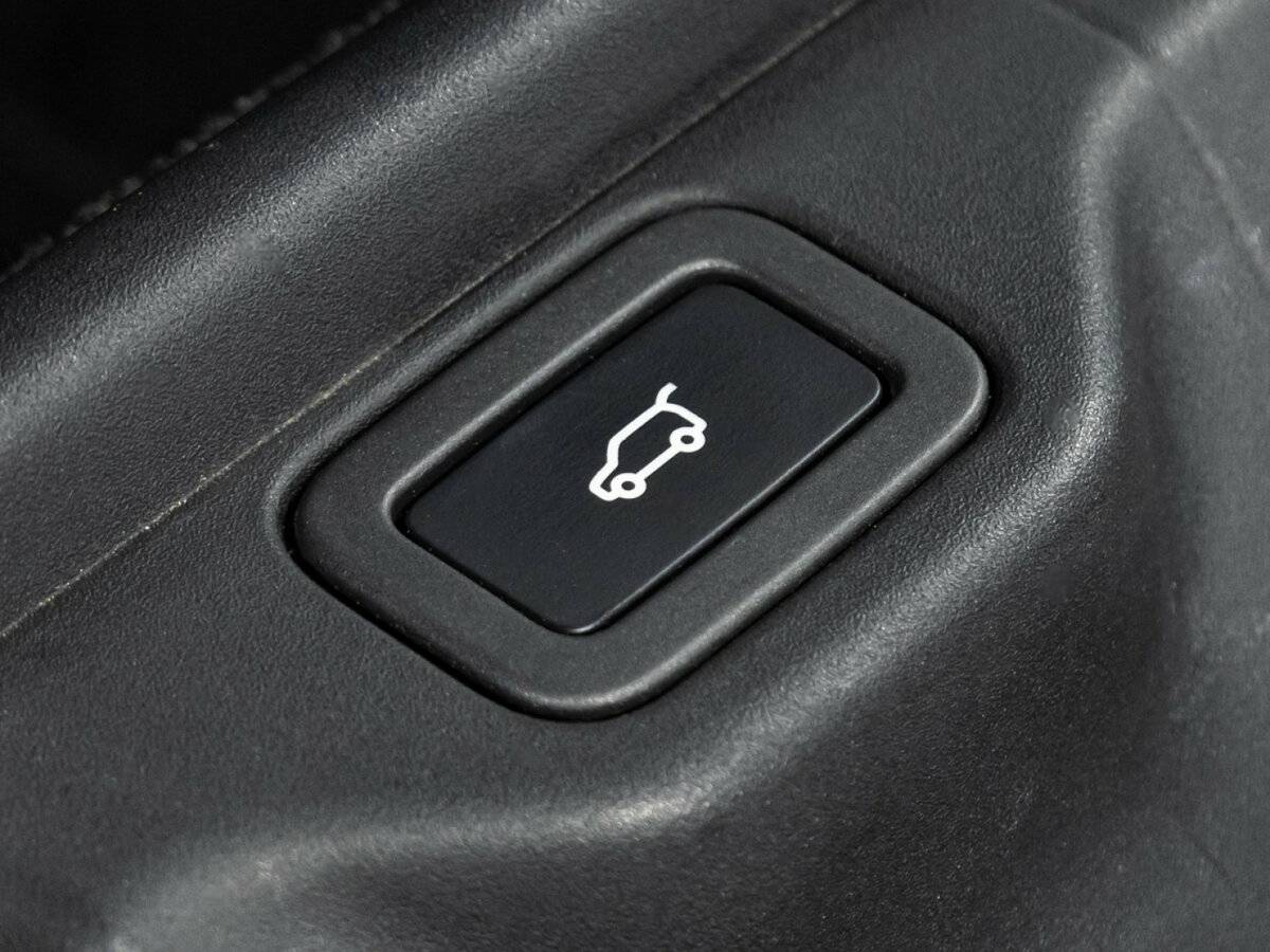 Land Rover Range Rover 2015 года с пробегом. Фото: #13