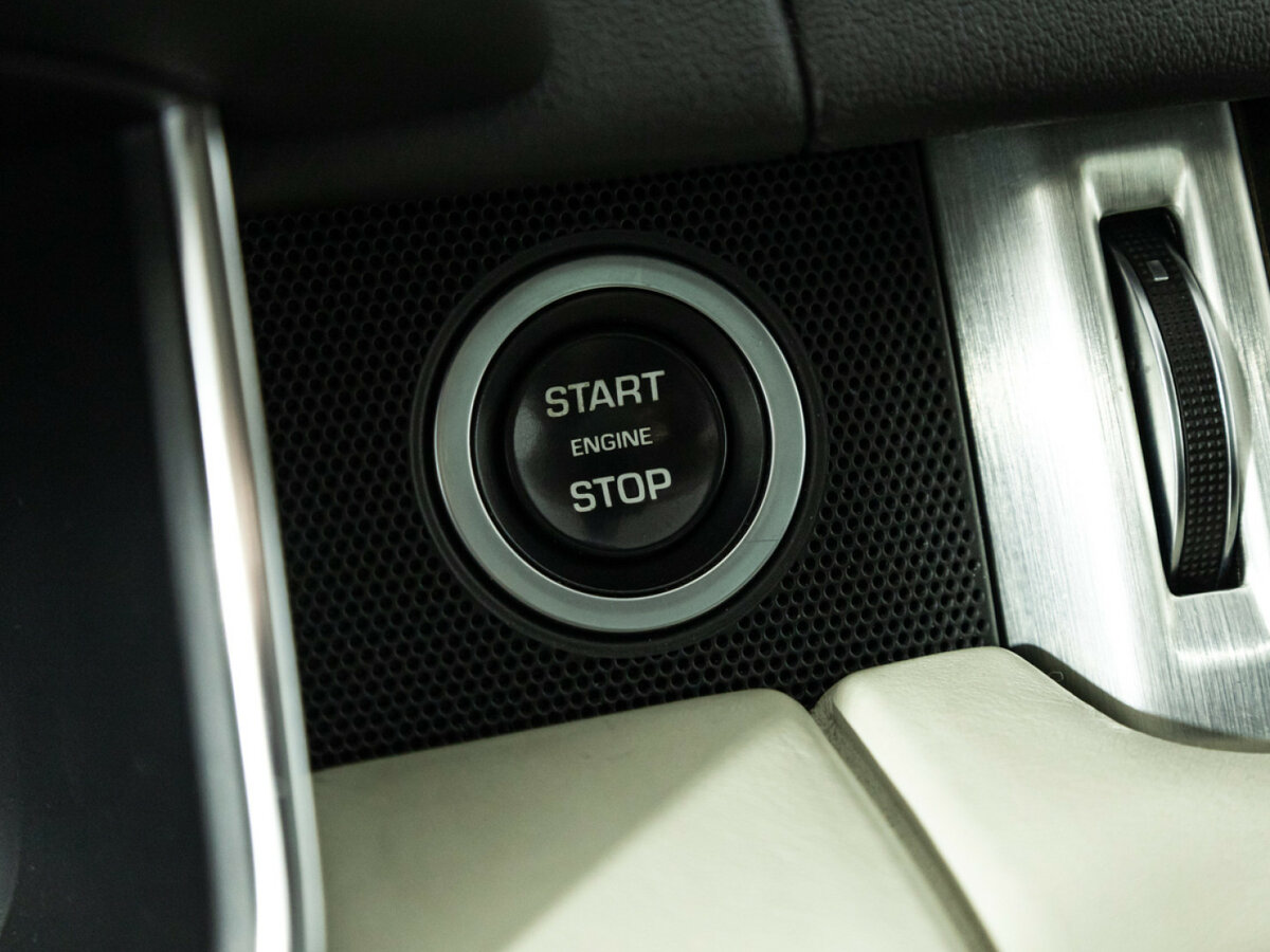 Land Rover Range Rover 2015 года с пробегом. Фото: #21