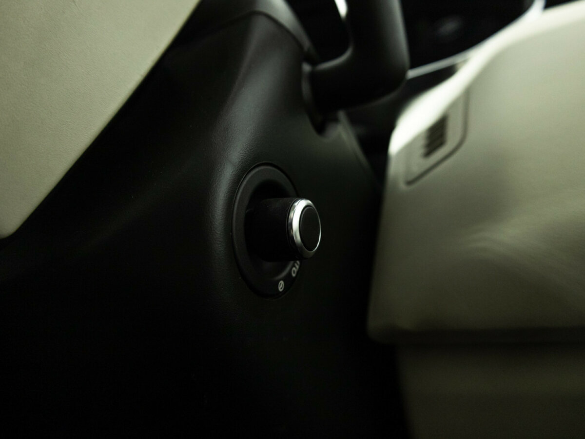 Land Rover Range Rover 2015 года с пробегом. Фото: #26