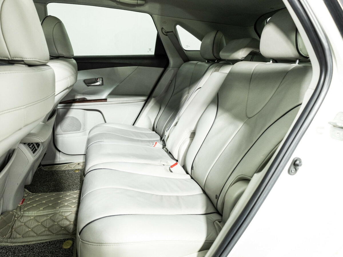 Toyota Venza 2010 года с пробегом. Фото: #7