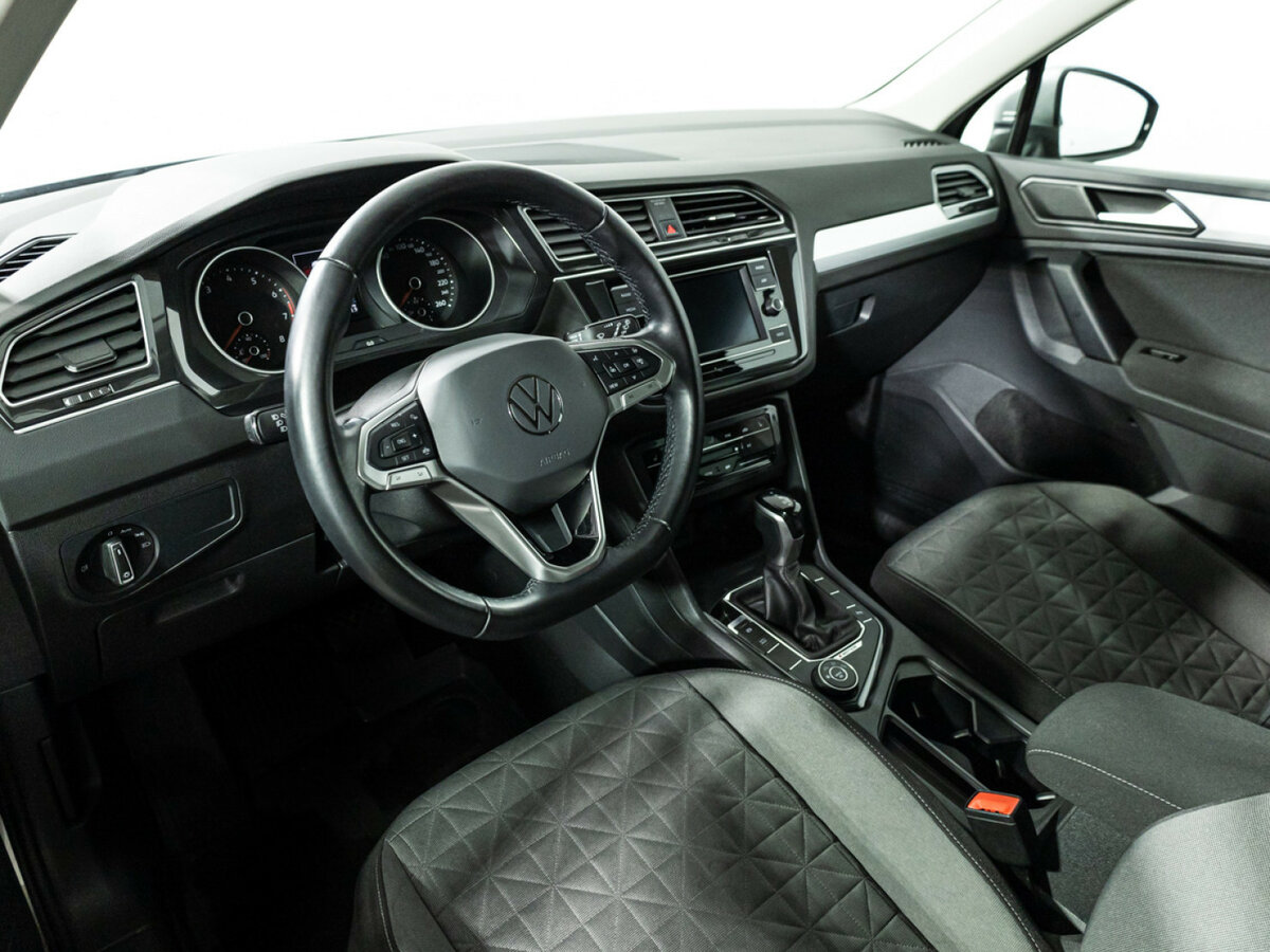 Volkswagen Tiguan 2021 года с пробегом. Фото: #10