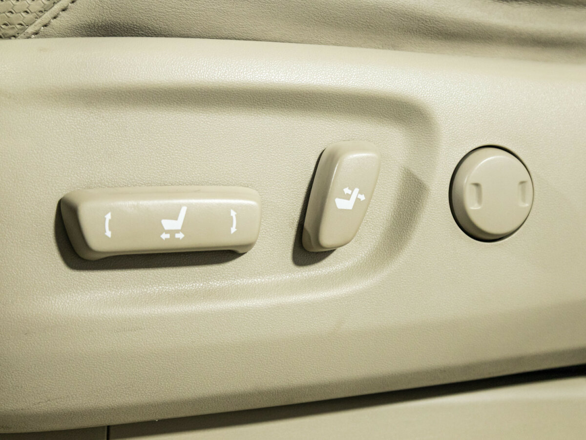 Toyota Land Cruiser Prado 2009 года с пробегом. Фото: #12