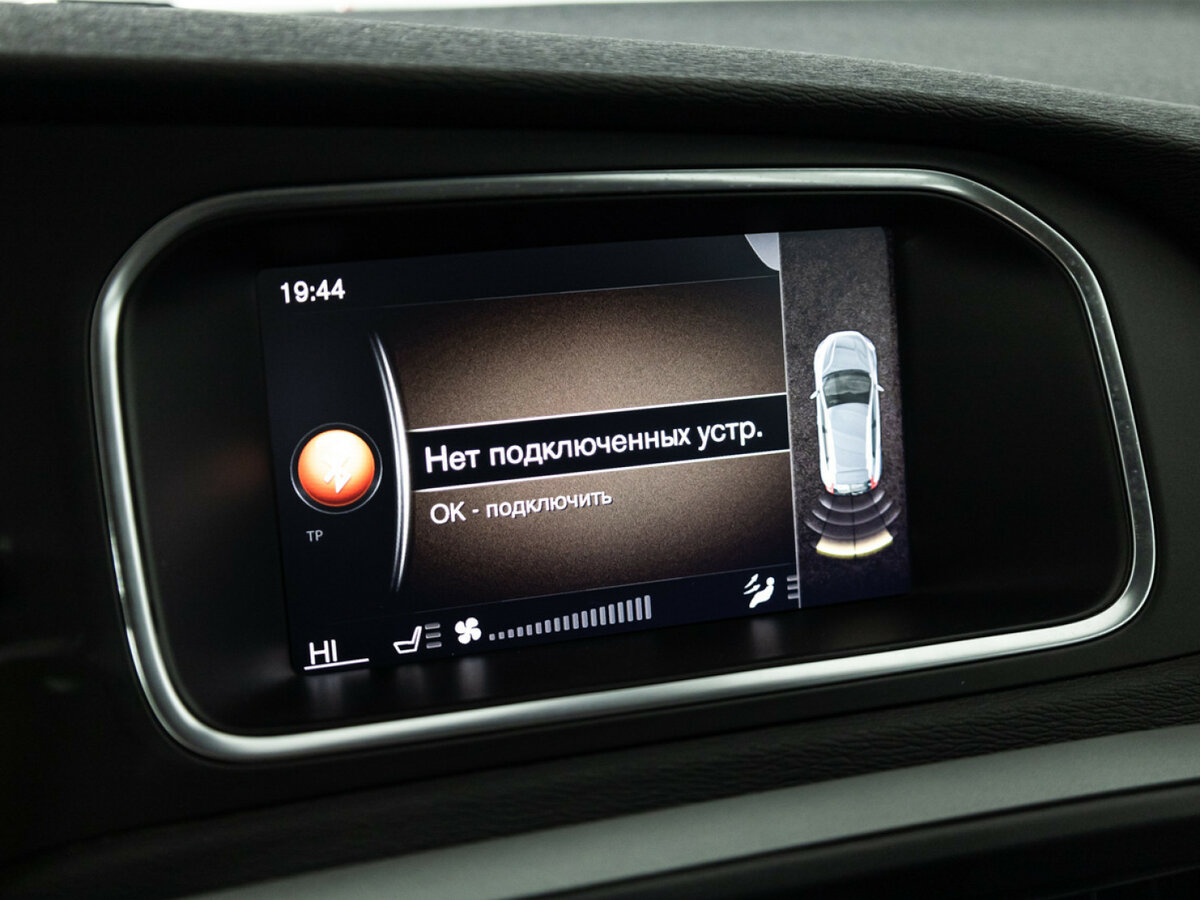 Volvo V40 Cross Country 2017 года с пробегом. Фото: #13