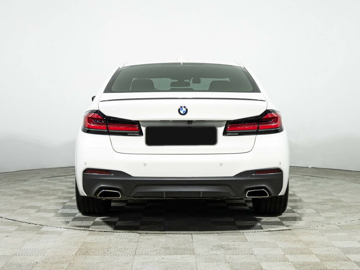 BMW 5 серии 2022 года с пробегом. Фото: #4