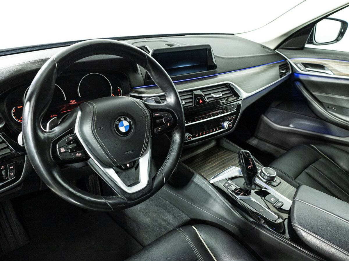 BMW 5 серии 2018 года с пробегом. Фото: #10