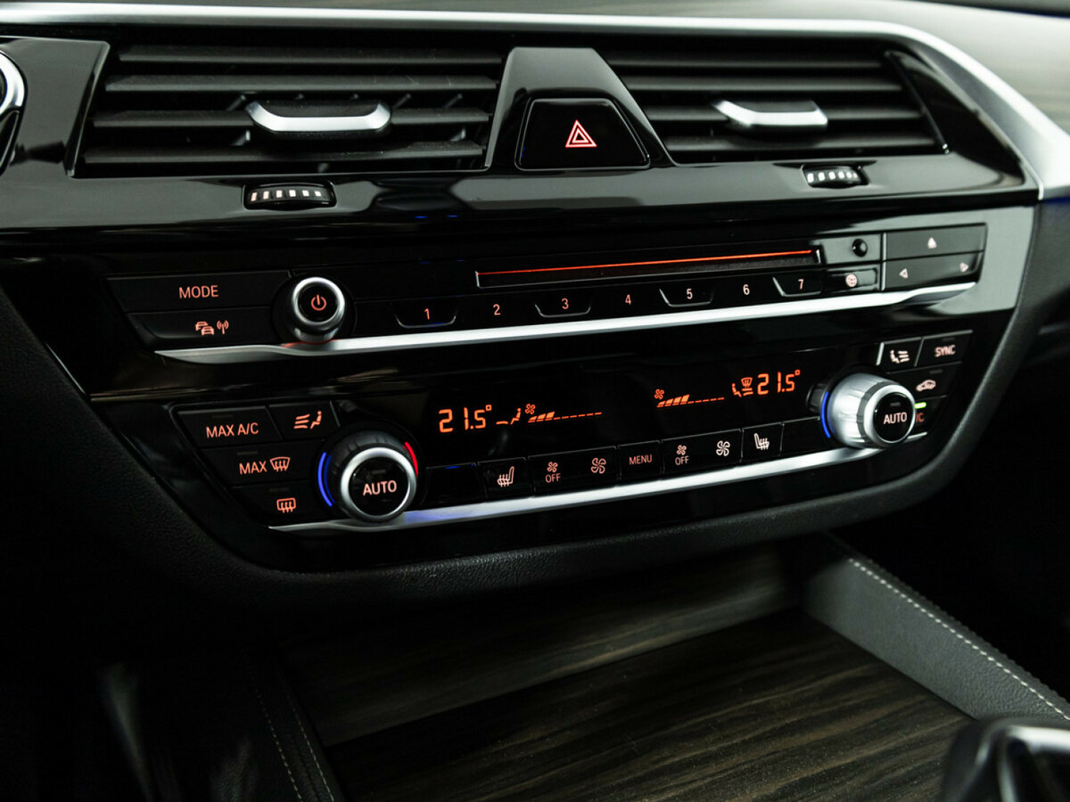 BMW 5 серии 2018 года с пробегом. Фото: #15