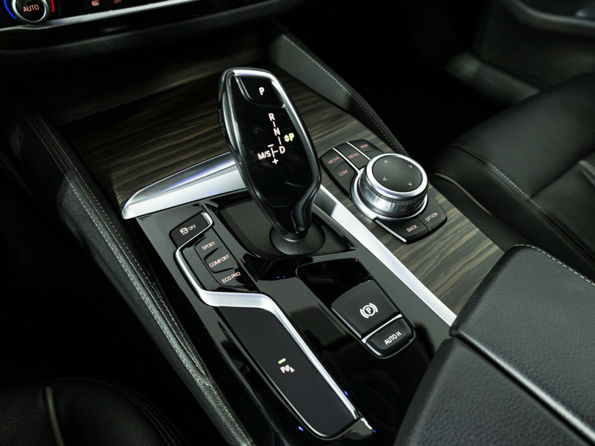 BMW 5 серии 2018 года с пробегом. Фото: #16