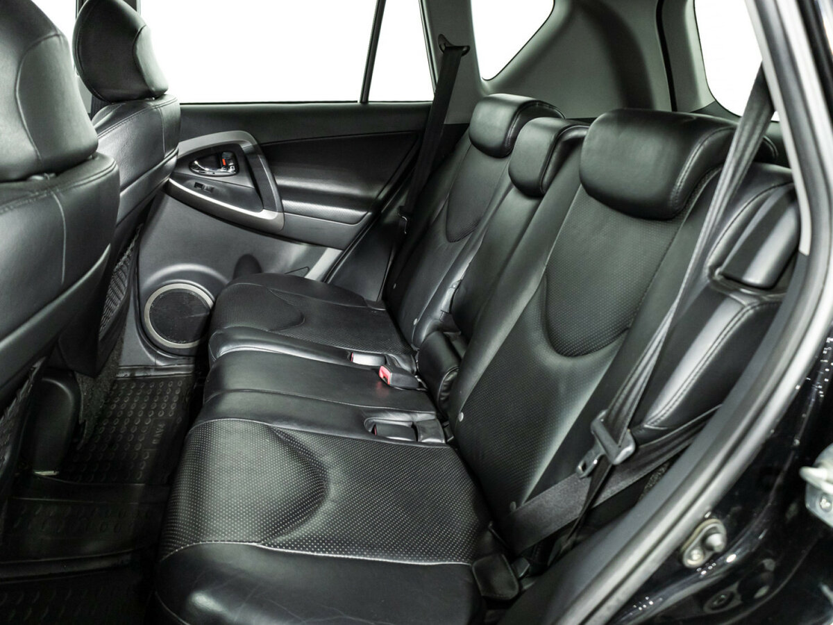 Toyota RAV4 2007 года с пробегом. Фото: #9