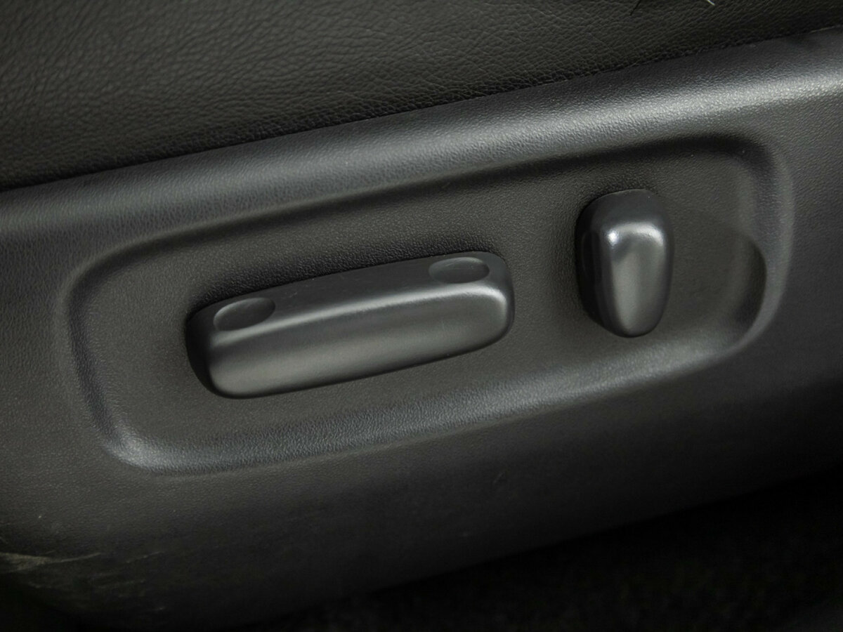 Toyota RAV4 2007 года с пробегом. Фото: #14