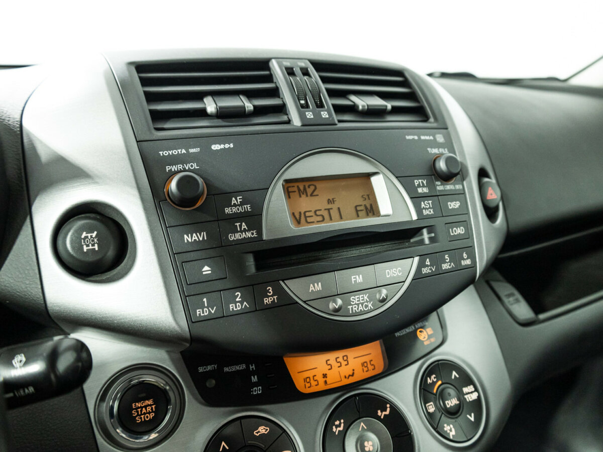 Toyota RAV4 2007 года с пробегом. Фото: #15