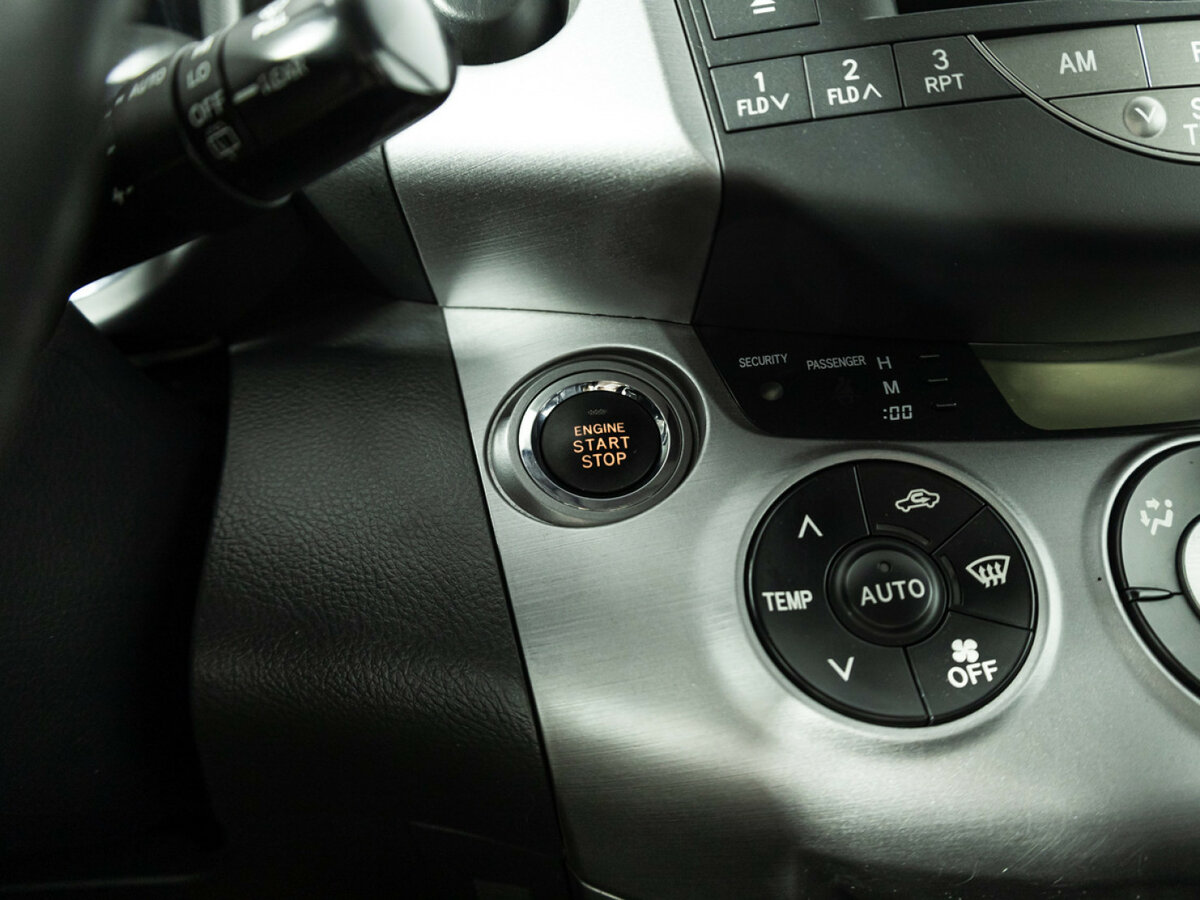 Toyota RAV4 2007 года с пробегом. Фото: #17