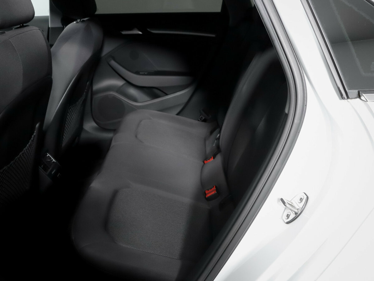 Audi A3 2019 года с пробегом. Фото: #7