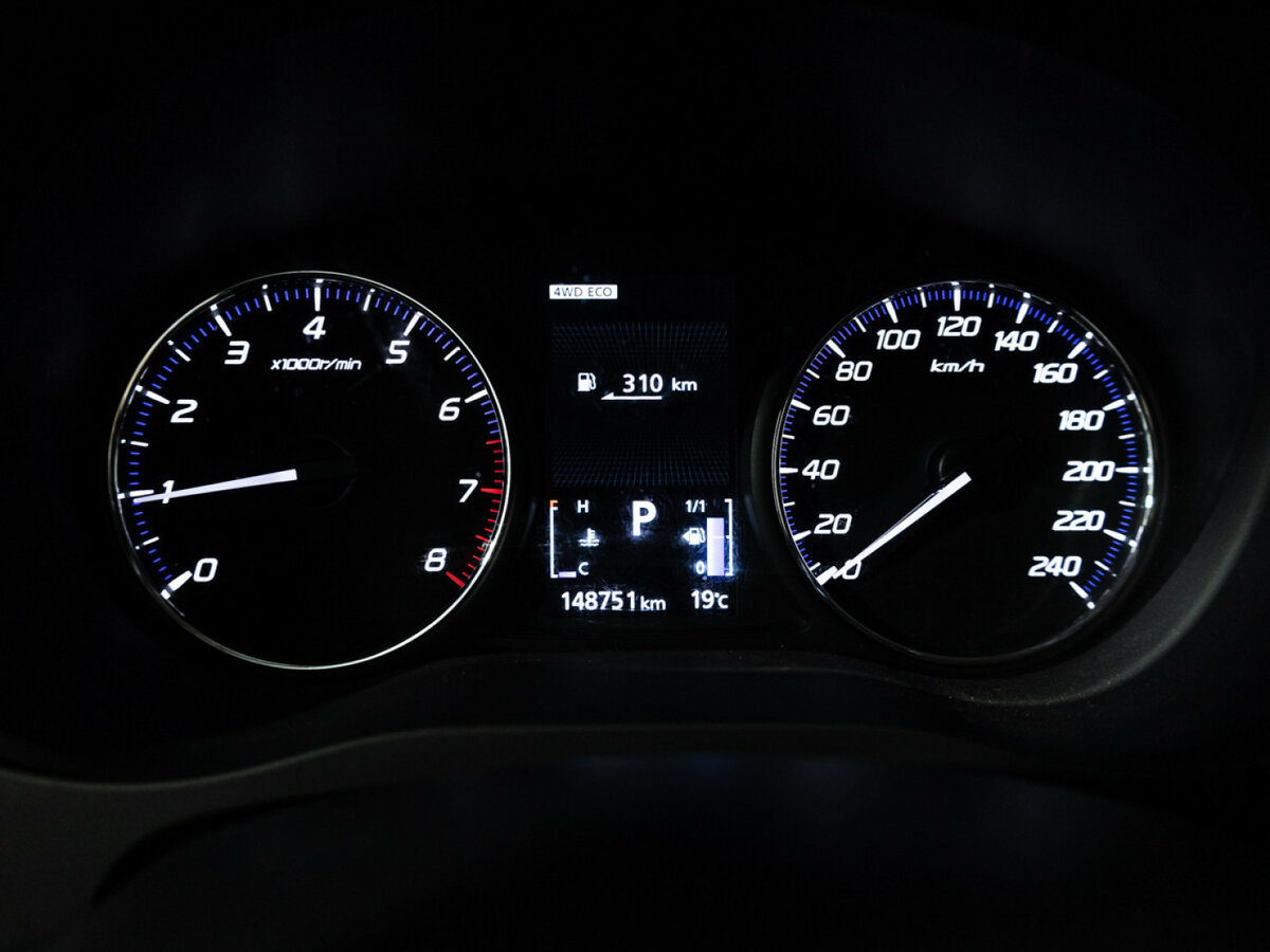 Б/У Митсубиши Оутлэндер 2018 года. Фото: #11