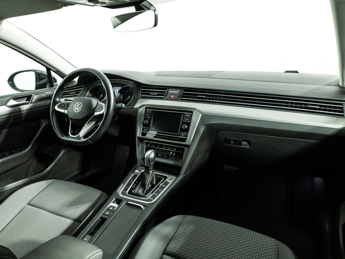 Volkswagen Passat 2021 года с пробегом. Фото: #8