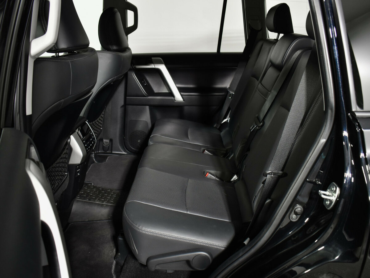 Toyota Land Cruiser Prado 2022 года с пробегом. Фото: #8