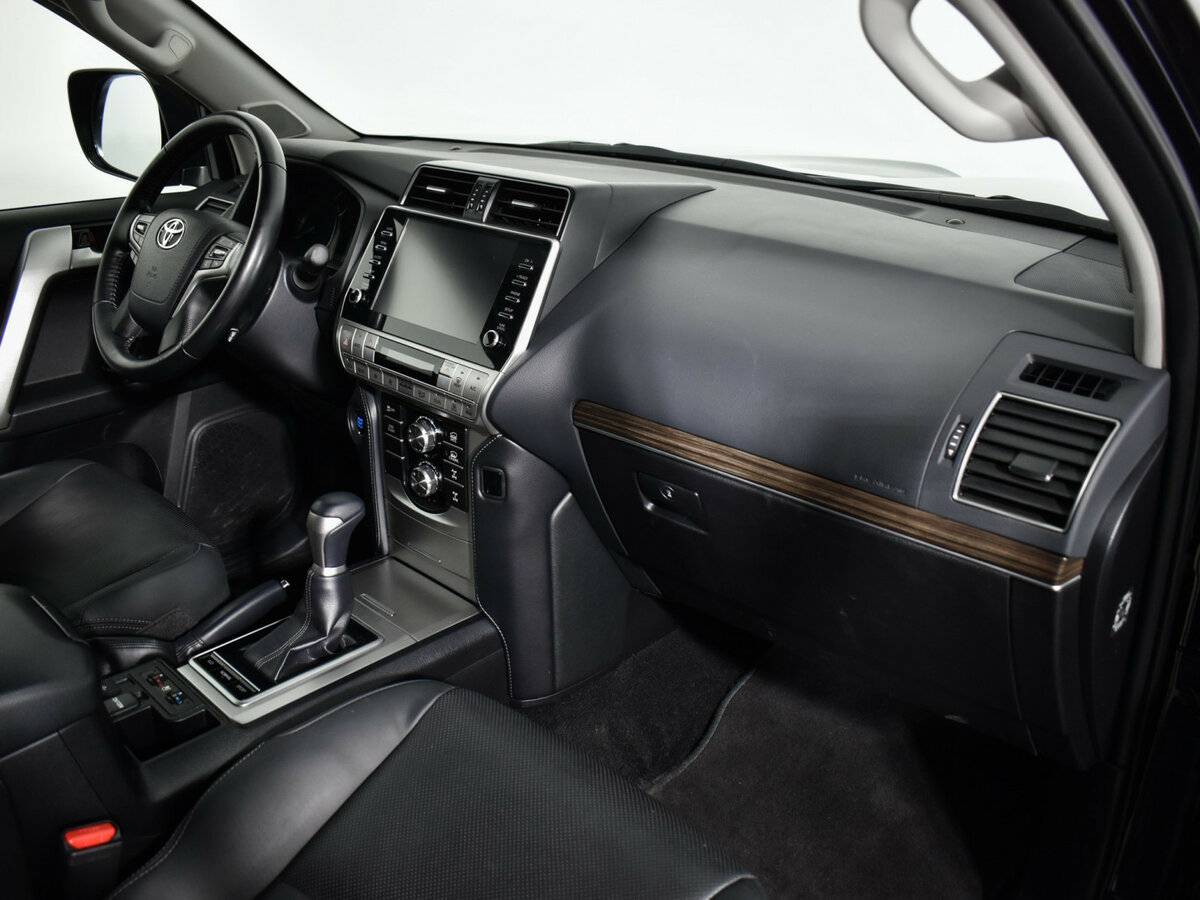 Toyota Land Cruiser Prado 2022 года с пробегом. Фото: #10