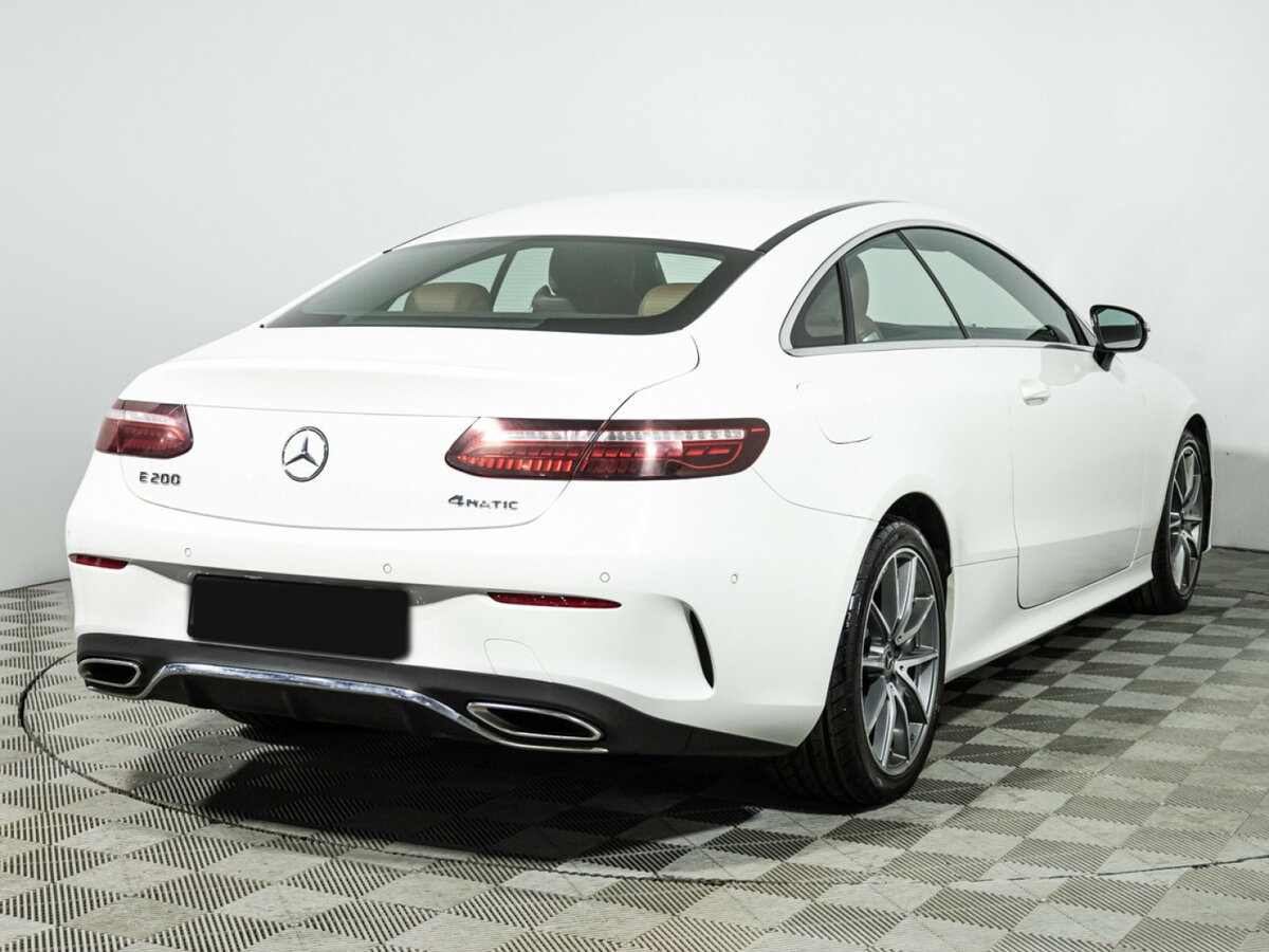 Mercedes-Benz E-Класс 2021 года с пробегом. Фото: #4