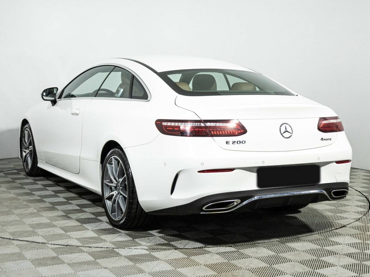 Mercedes-Benz E-Класс 2021 года с пробегом. Фото: #6