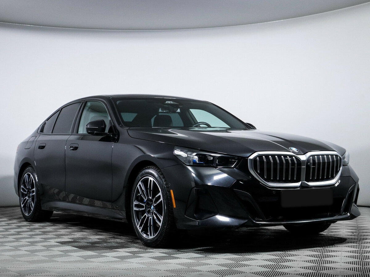 BMW 5 серии 2024 года с пробегом. Фото: #2