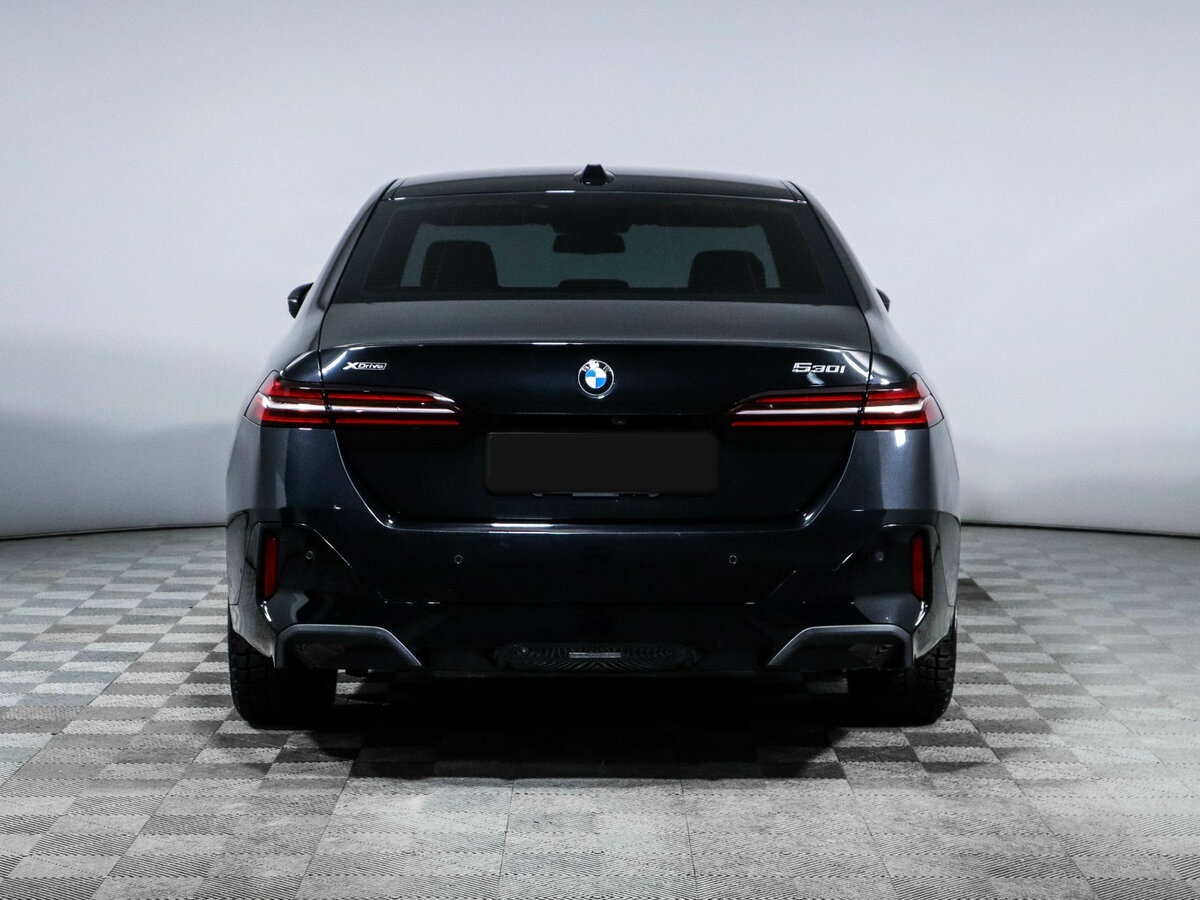 BMW 5 серии 2024 года с пробегом. Фото: #5