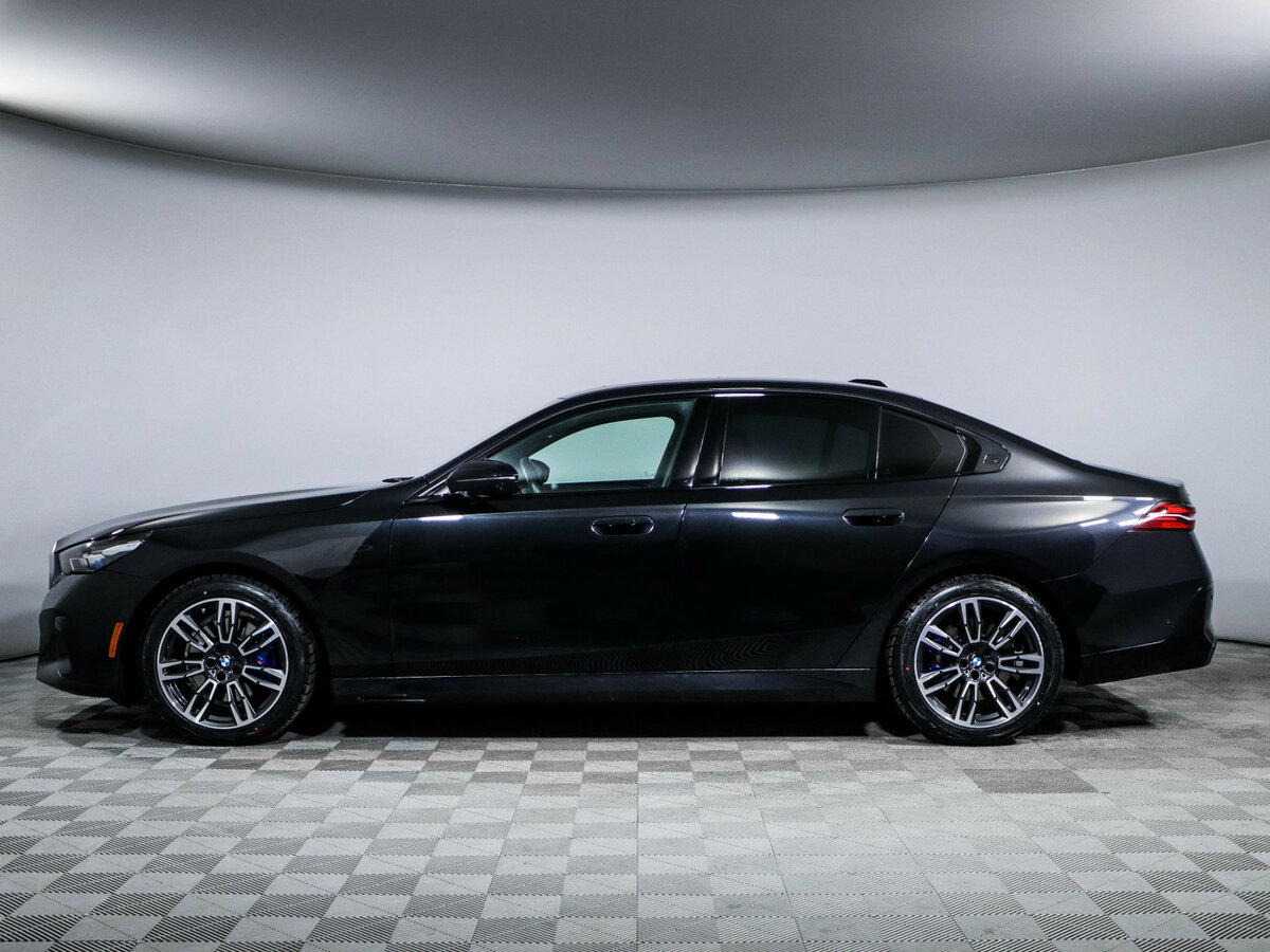 BMW 5 серии 2024 года с пробегом. Фото: #7