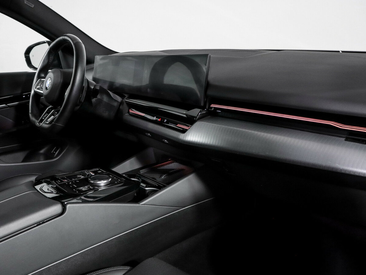 BMW 5 серии 2024 года с пробегом. Фото: #8