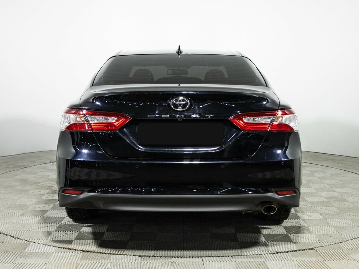 Toyota Camry 2021 года с пробегом. Фото: #5