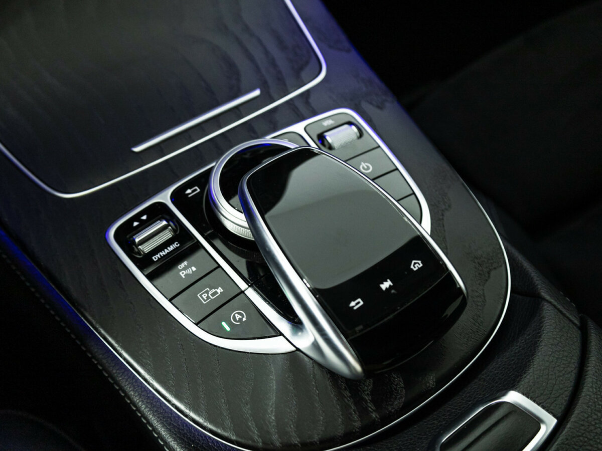 Mercedes-Benz E-Класс 2019 года с пробегом. Фото: #18