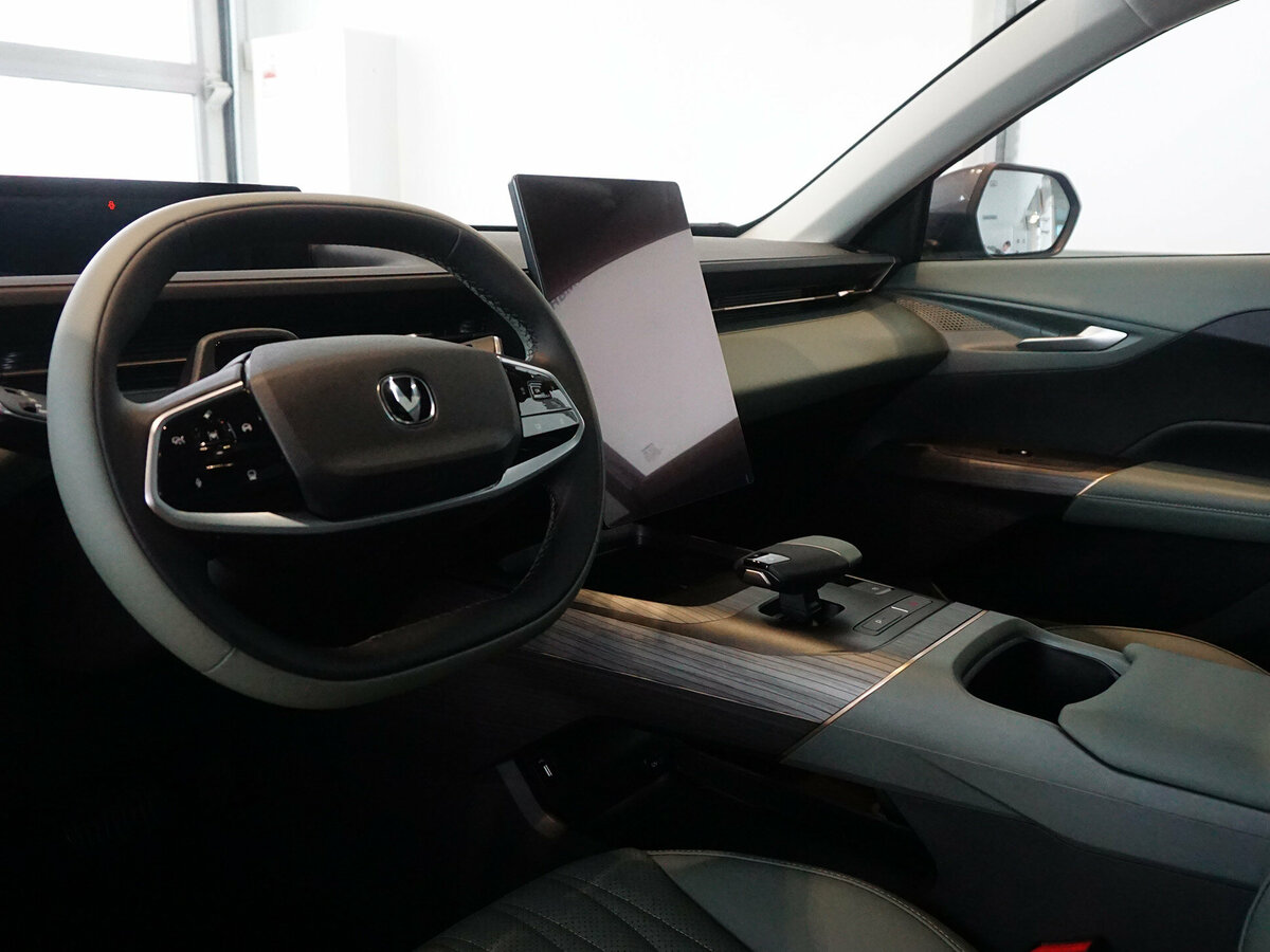 Changan Lamore 2024 года с пробегом. Фото: #8