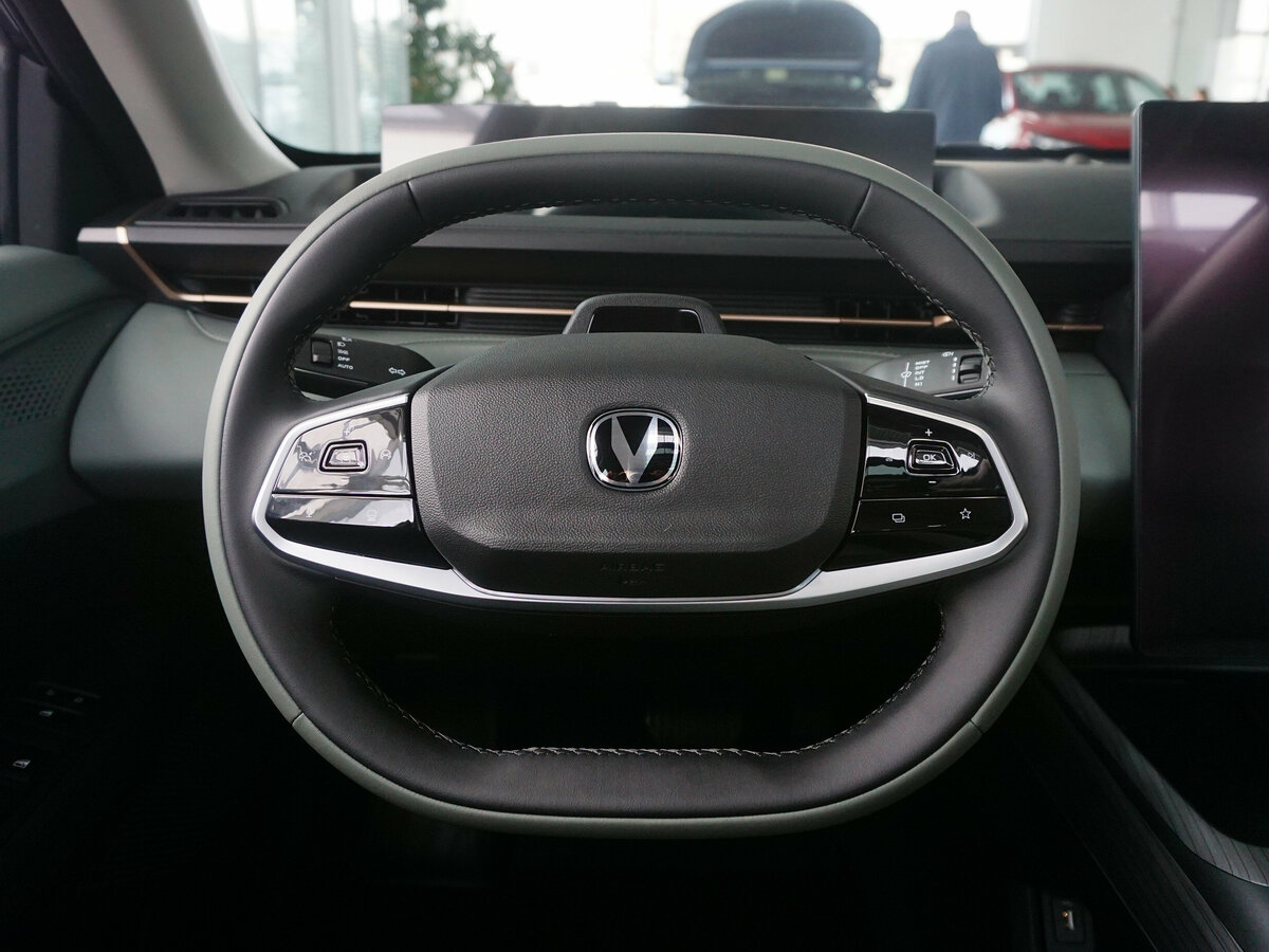 Changan Lamore 2024 года с пробегом. Фото: #9