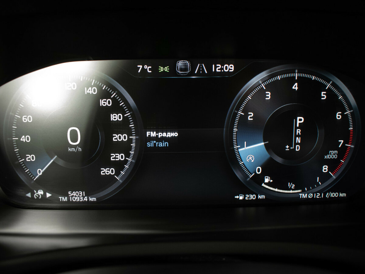 Volvo XC90 2019 года с пробегом. Фото: #11