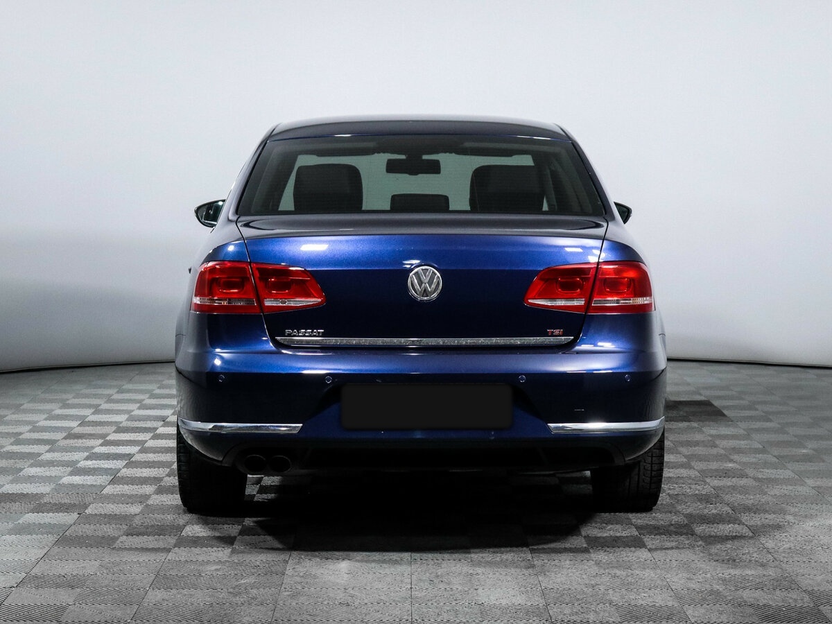 Volkswagen Passat 2011 года с пробегом. Фото: #3