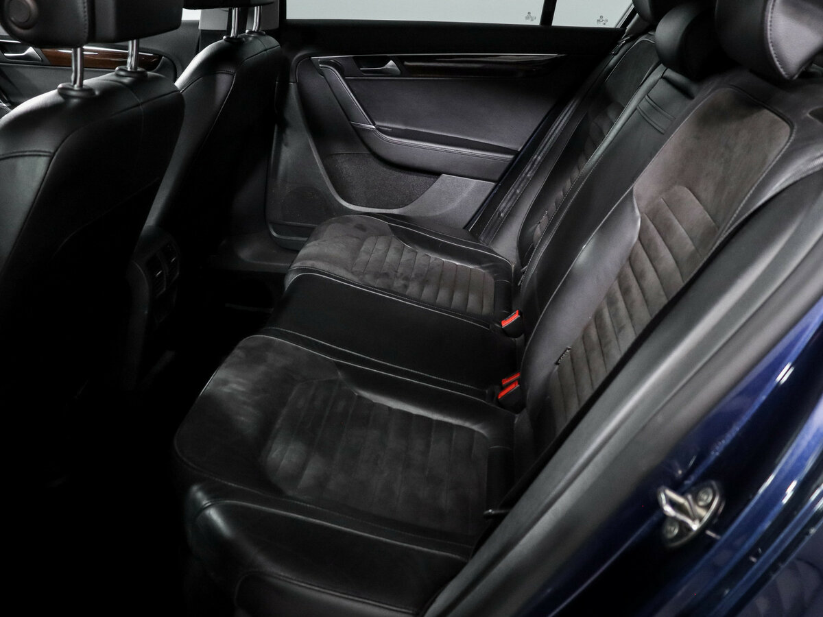 Volkswagen Passat 2011 года с пробегом. Фото: #6