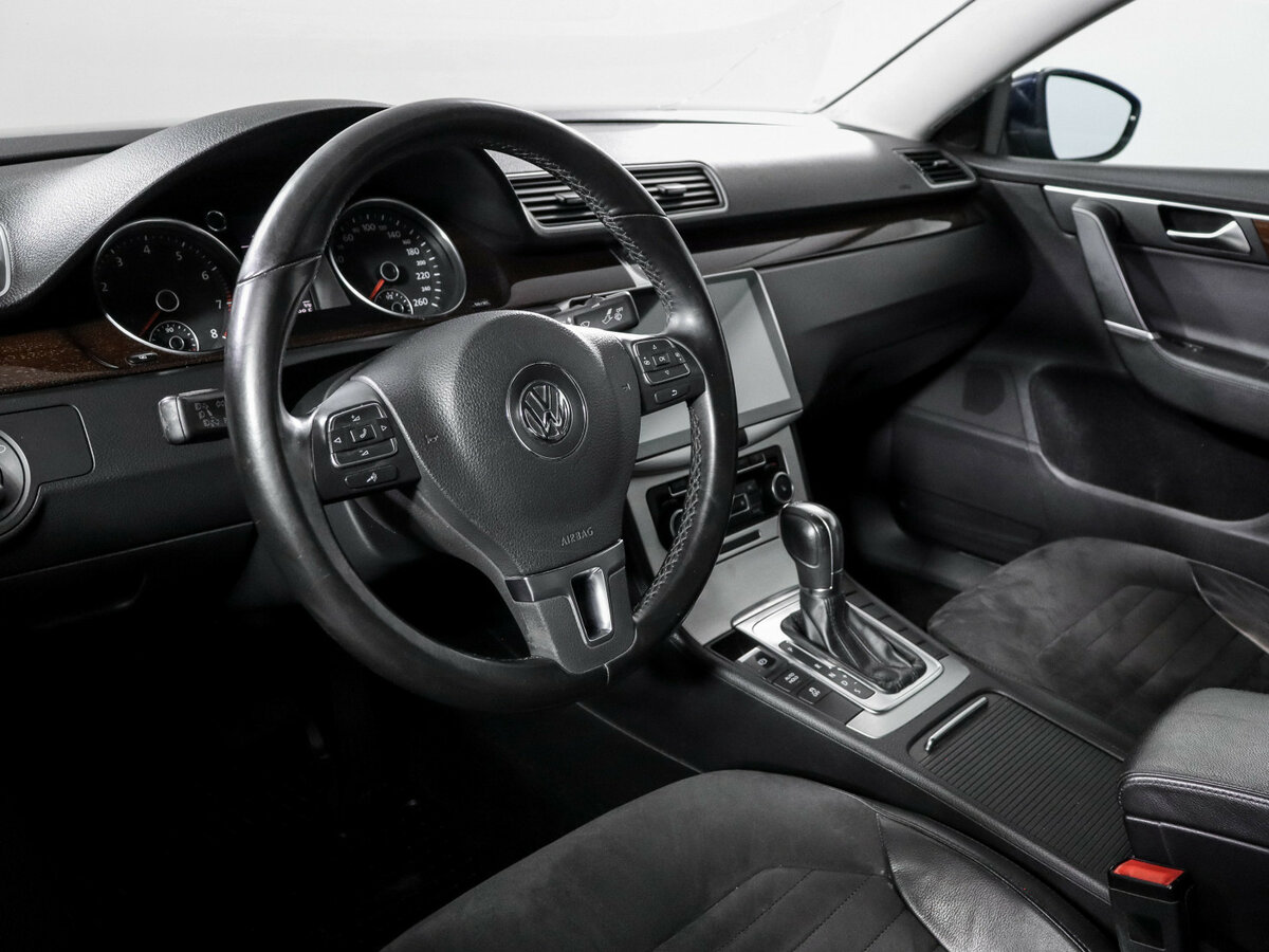 Volkswagen Passat 2011 года с пробегом. Фото: #10