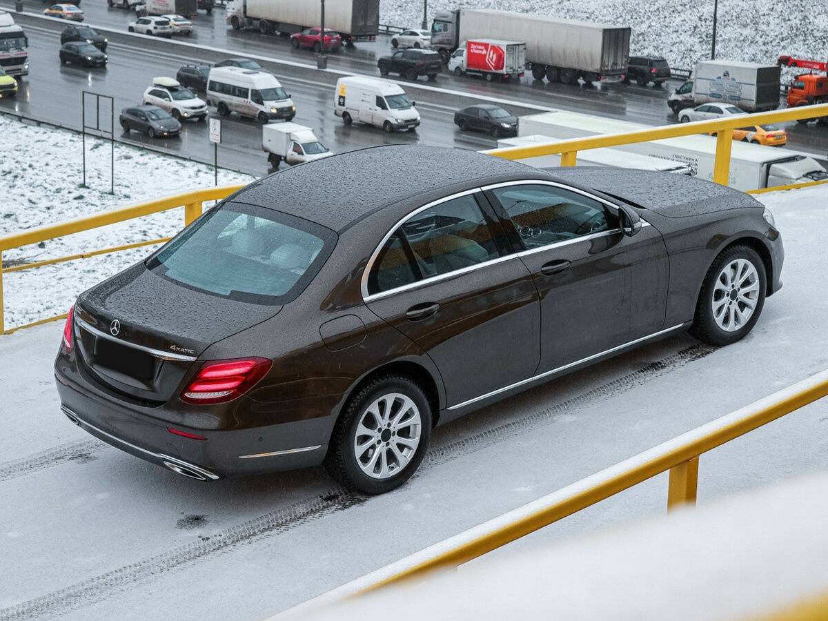 Mercedes-Benz E-Класс 2016 года с пробегом. Фото: #4