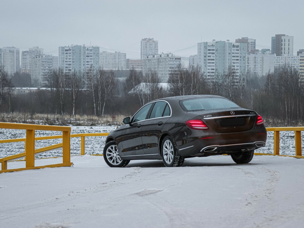 Mercedes-Benz E-Класс 2016 года с пробегом. Фото: #18