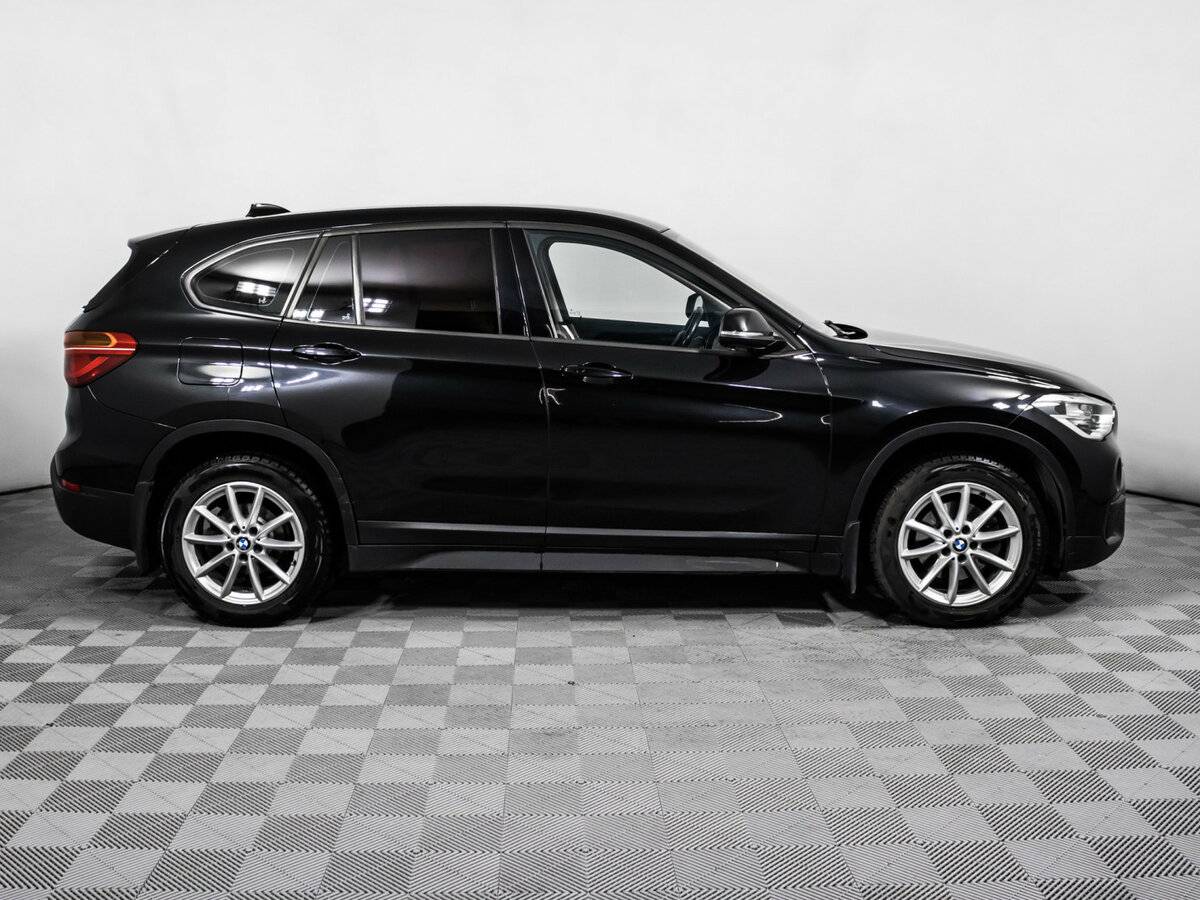 BMW X1 2017 года с пробегом. Фото: #3