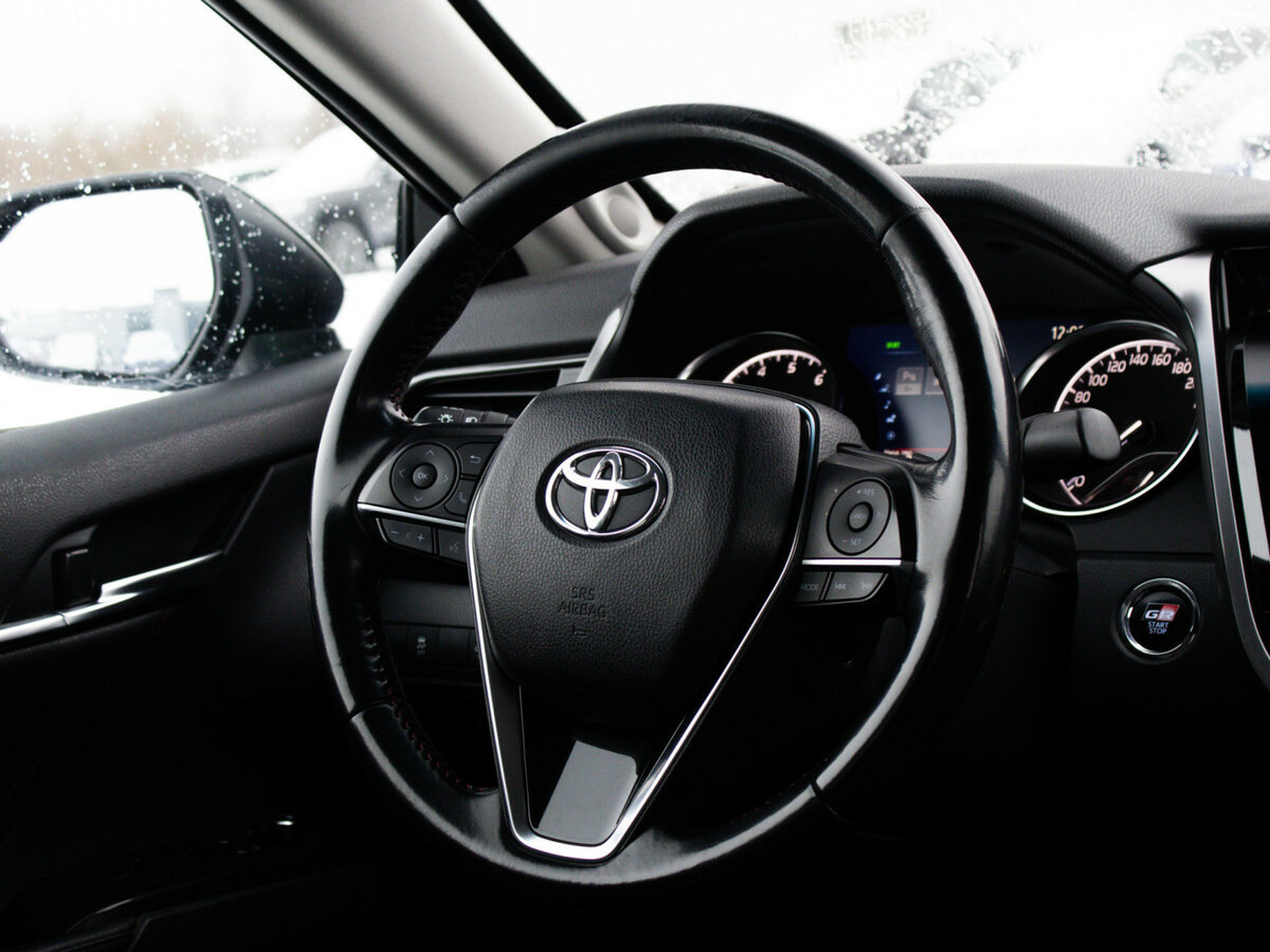 Toyota Camry 2022 года с пробегом. Фото: #14