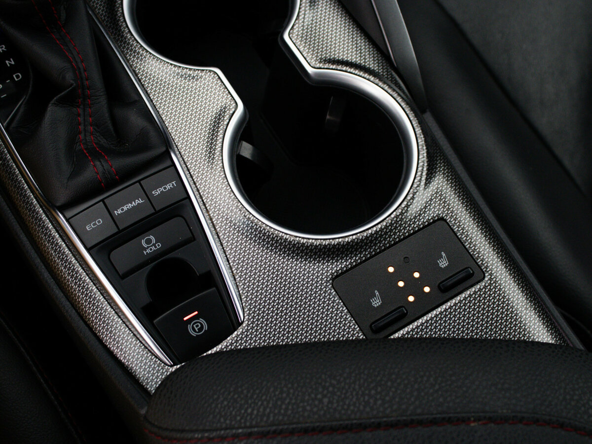 Toyota Camry 2022 года с пробегом. Фото: #19