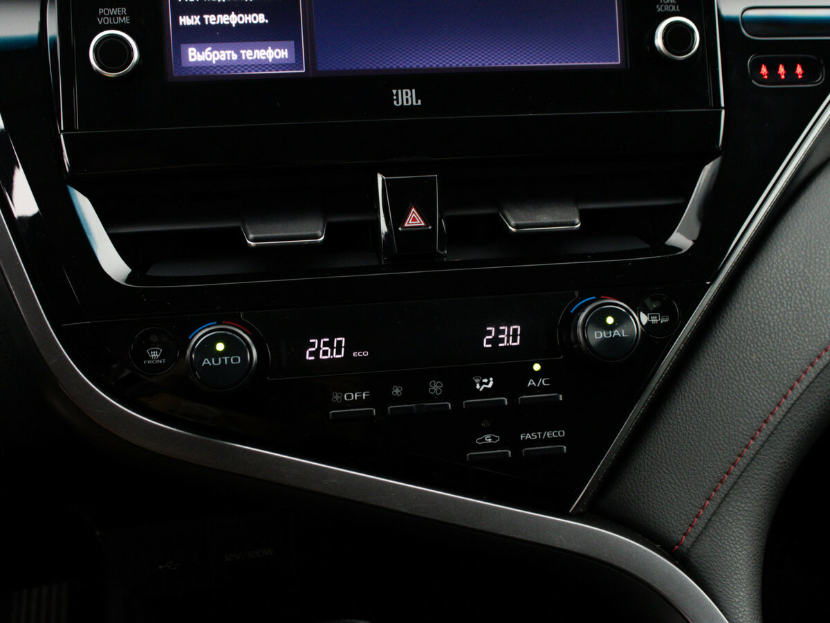 Toyota Camry 2022 года с пробегом. Фото: #20