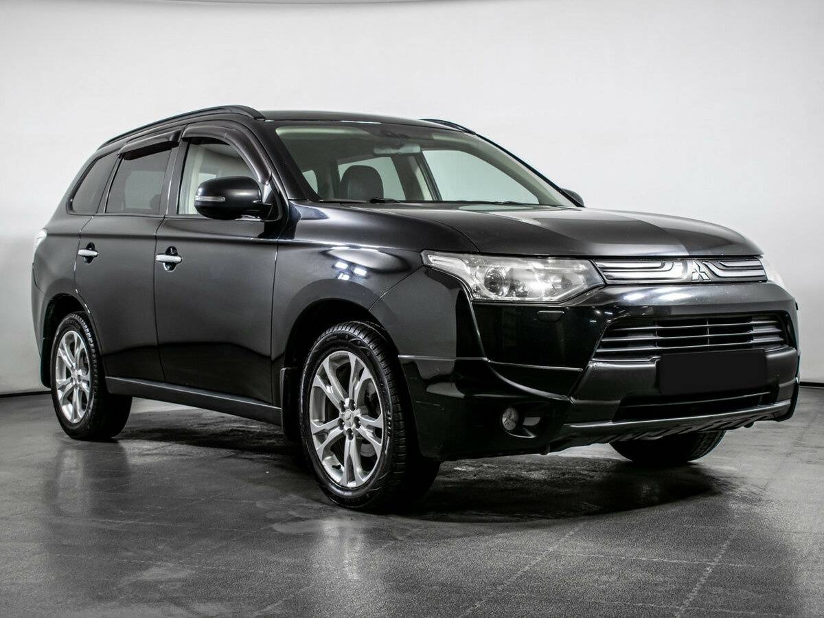 Mitsubishi Outlander 2013 года с пробегом. Фото: #2