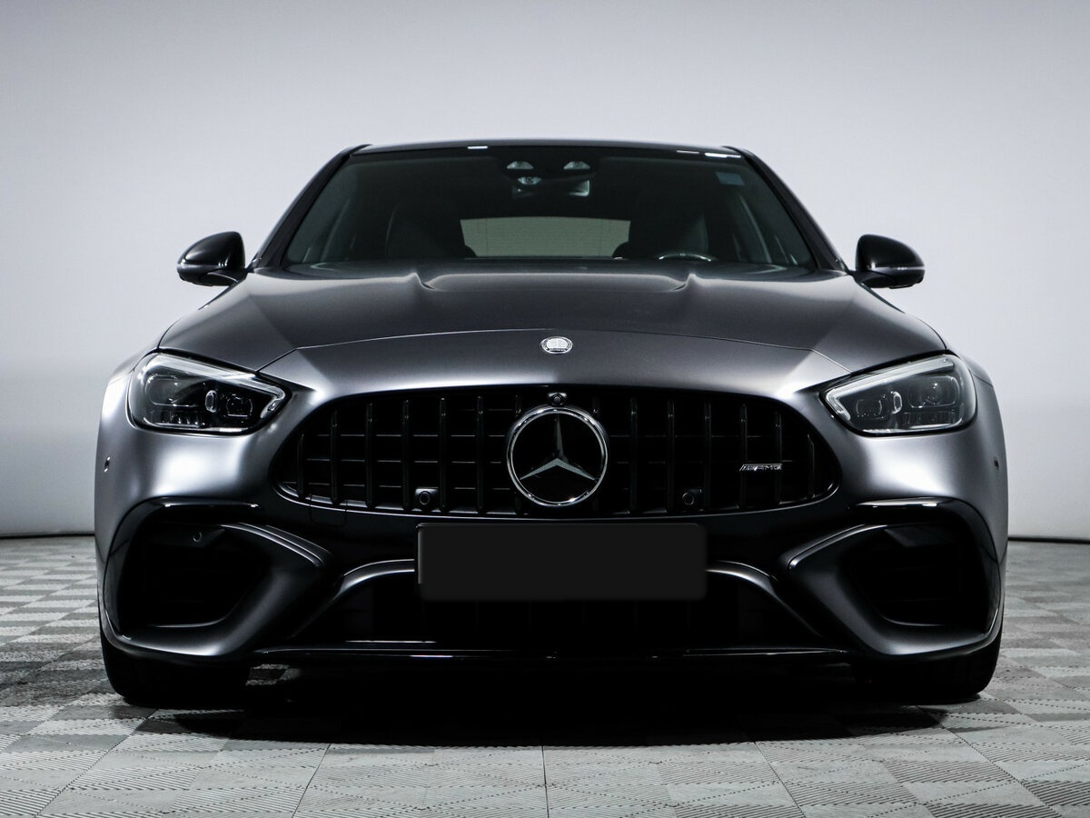 Mercedes-Benz C-Класс AMG 2024 года с пробегом. Фото: #1