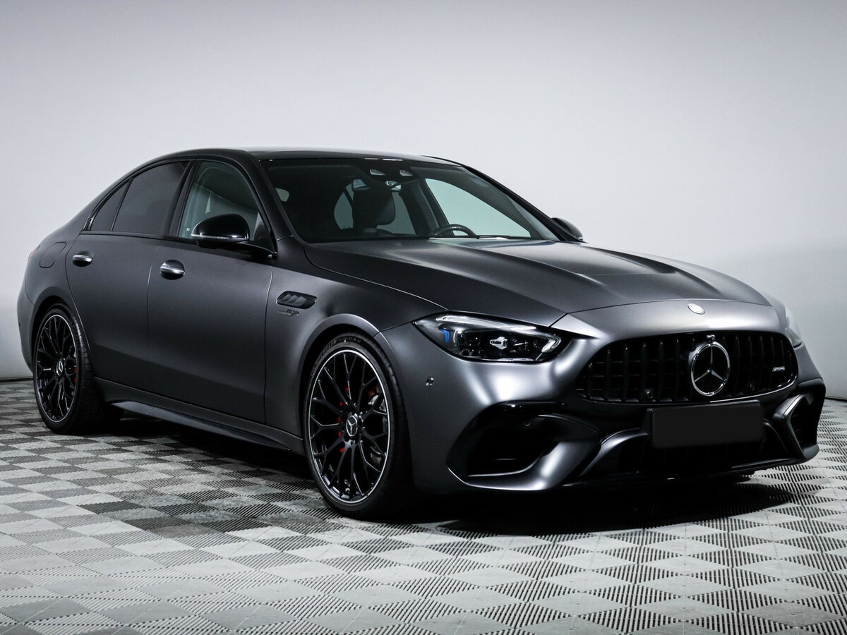 Mercedes-Benz C-Класс AMG 2024 года с пробегом. Фото: #2
