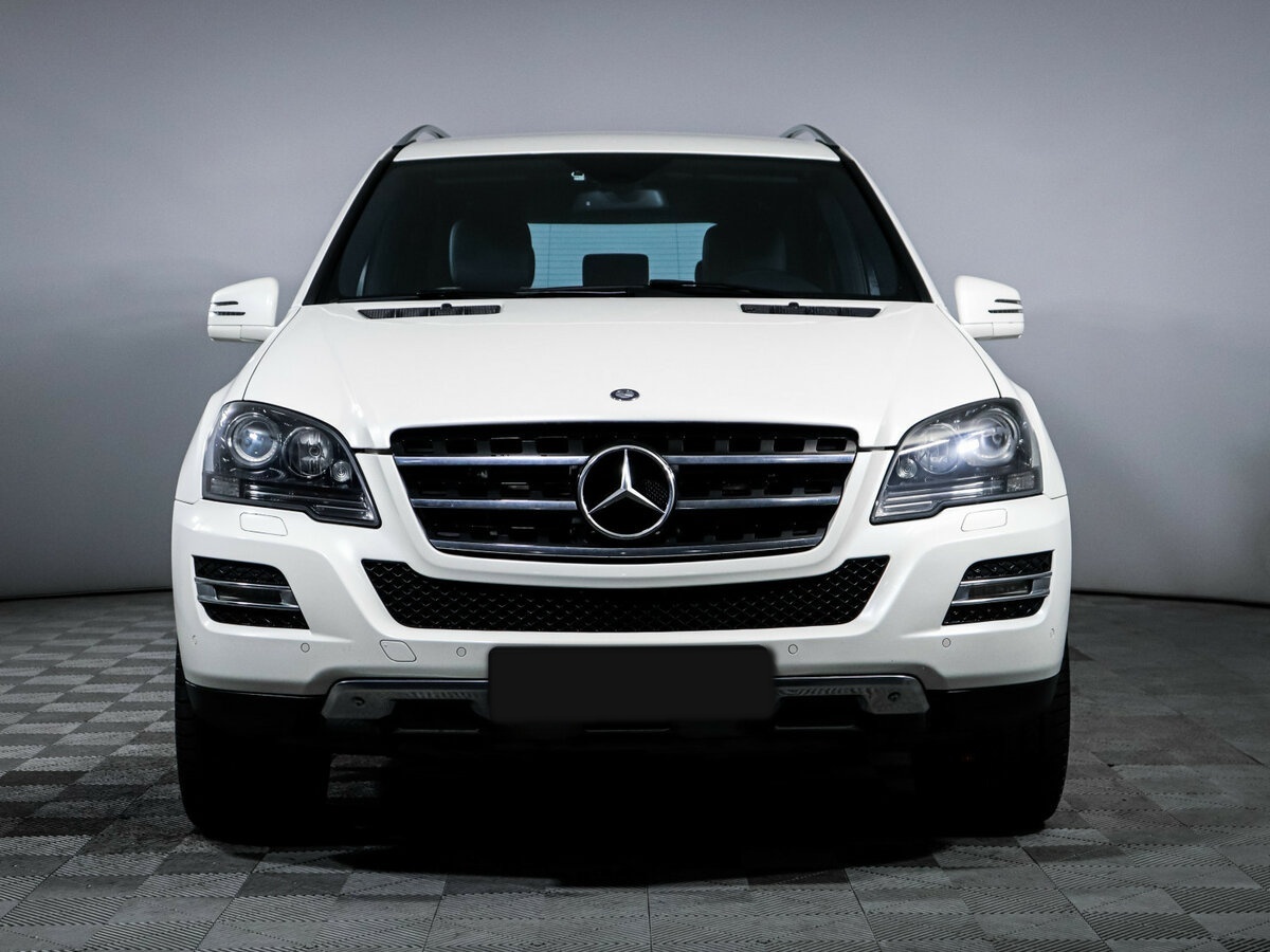 Mercedes-Benz M-Класс 2011 года с пробегом. Фото: #1