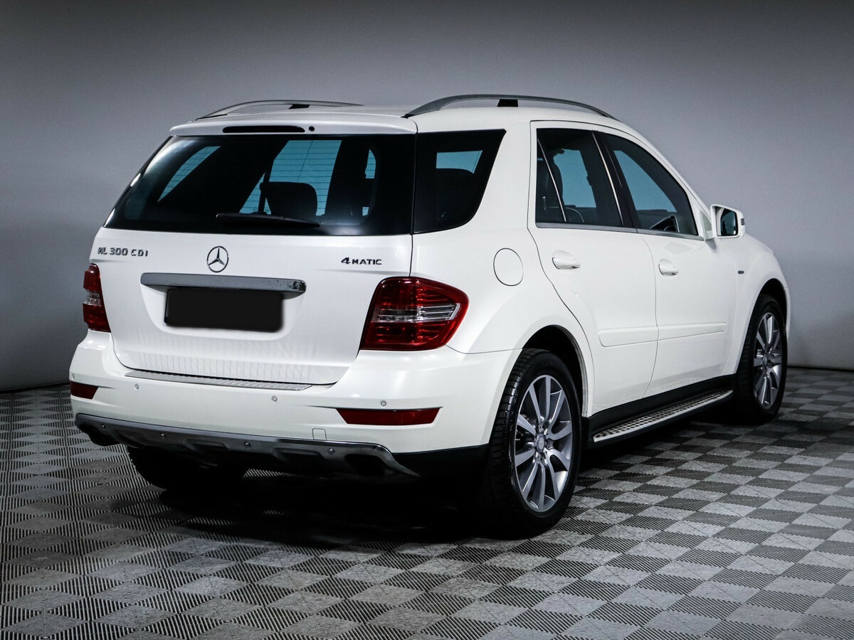 Mercedes-Benz M-Класс 2011 года с пробегом. Фото: #3