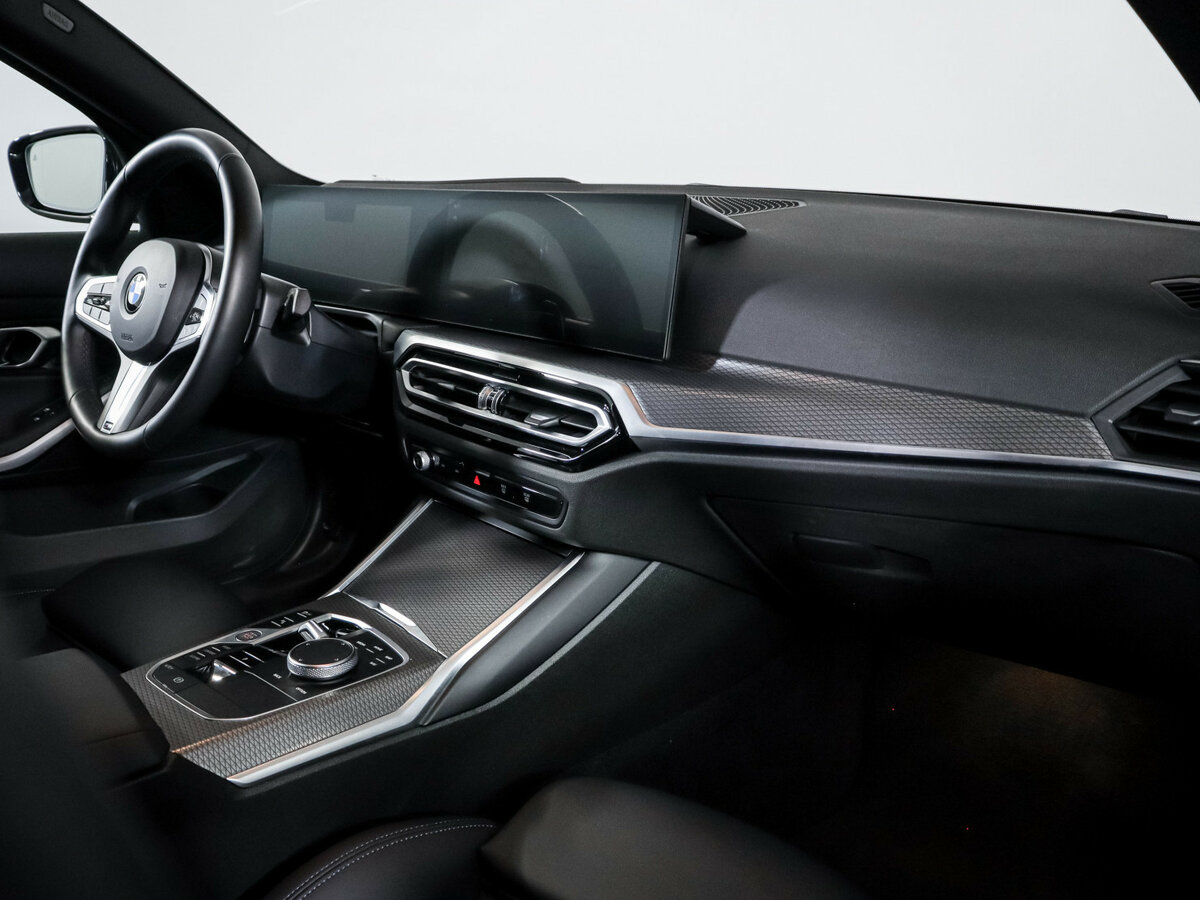 BMW 3 серии 2023 года с пробегом. Фото: #6