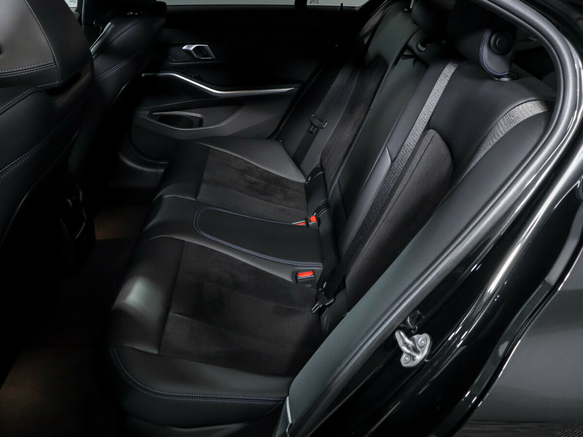 BMW 3 серии 2023 года с пробегом. Фото: #7