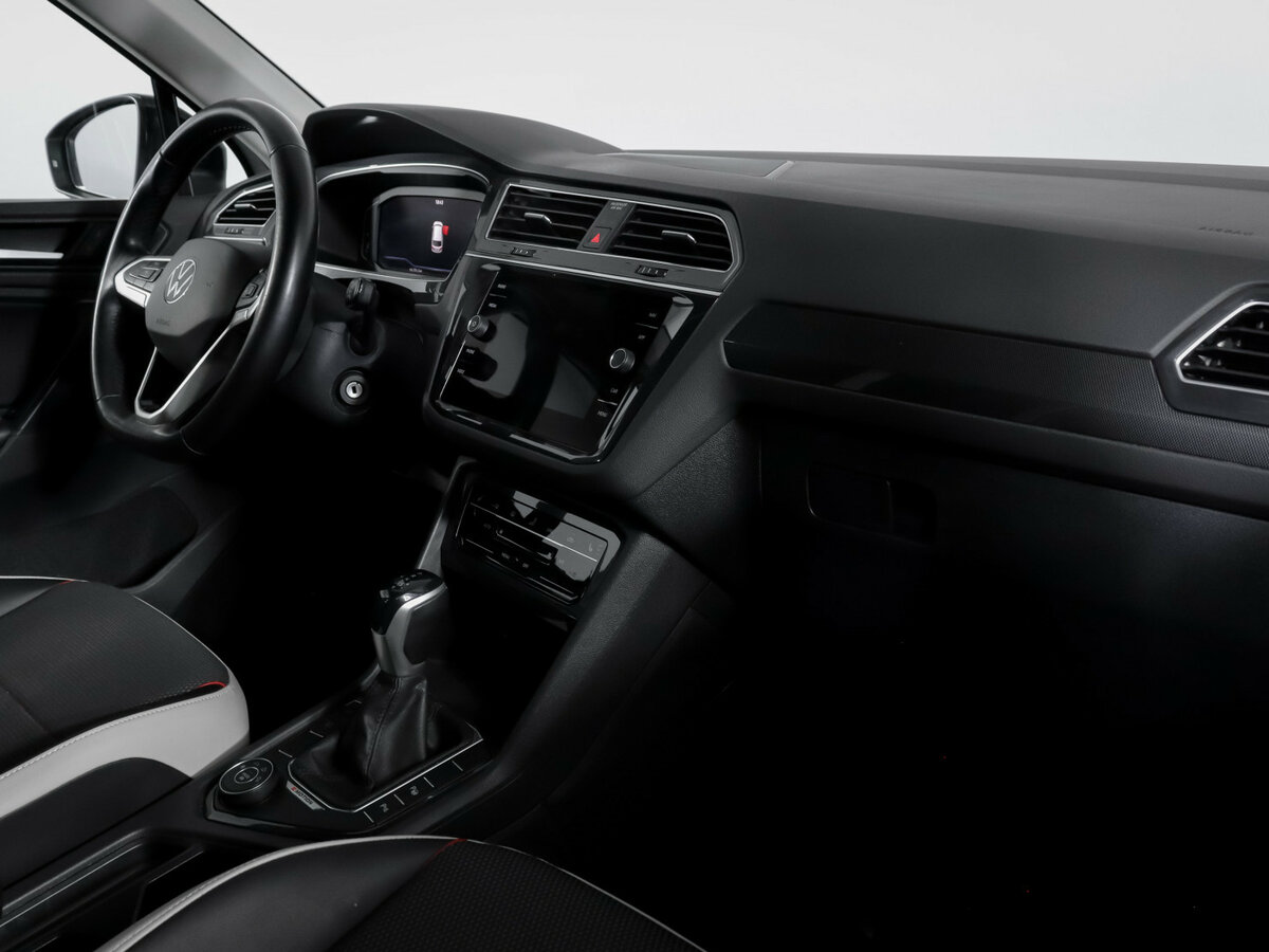 Volkswagen Tiguan 2021 года с пробегом. Фото: #8